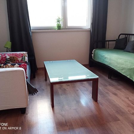 Apartamenty Nad Stonehenge Dabrowa Gornicza Room photo